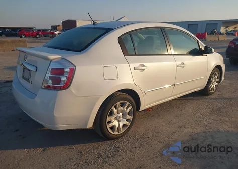 2011 Nissan Sentra 2.0S z USA, uszkodzony, nr VIN 3N1AB6AP6BL716245